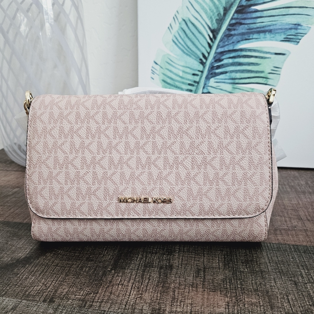 🆕️Michael Kors Blush Pink Medium Logo Convertible Crossbody Bag